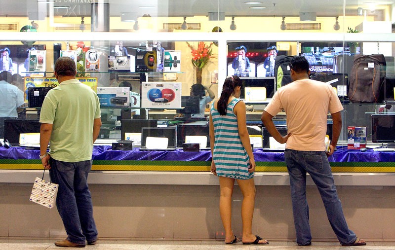 Black Friday movimenta comércio do Paraná nesta sexta-feira