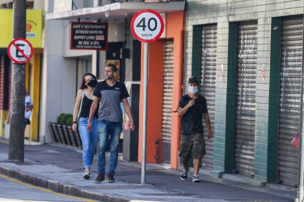 Parte das pessoas que tiveram Covid-19 têm sintomas persistentes 