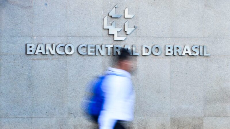 Mercado financeiro eleva previsão da inflação para 4,5%