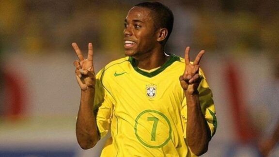 STF forma maioria para manter prisão de Robinho