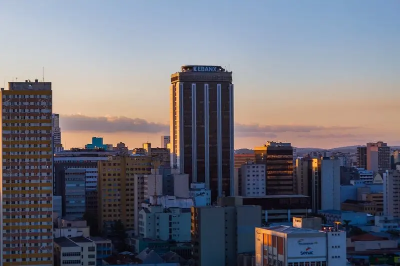 Tempo volta a ficar estável e temperaturas sobem no Paraná