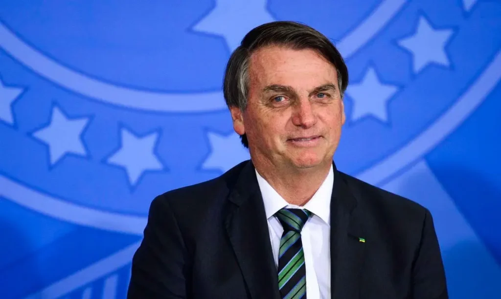 Bolsonaro implora anistia para não ser preso