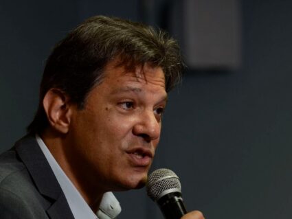 Restringir publicidade de bets na TV é urgente, diz Haddad