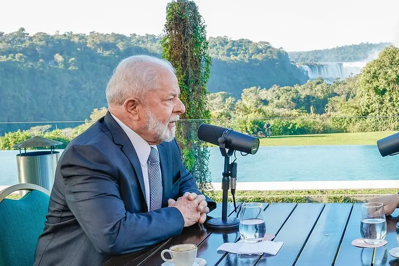 Se regulação não der conta, eu acabo, diz Lula sobre bets