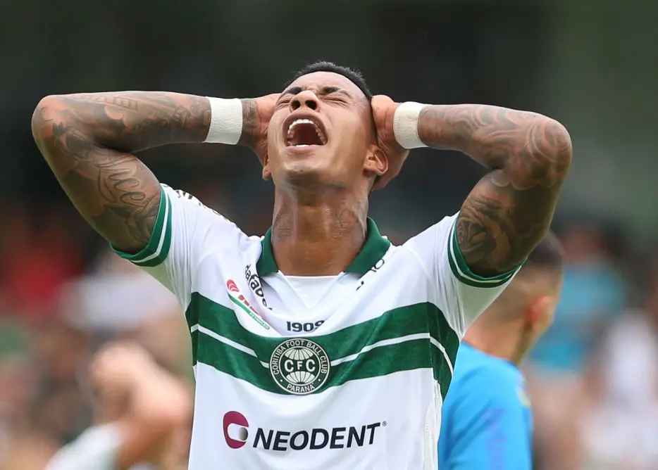 Coritiba corria risco de perder pontos se tivesse usado Alef Manga na Série B