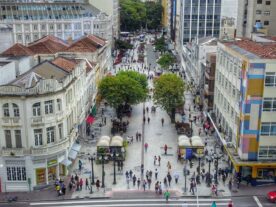 curitiba, rua xv de novembro, comércio, comércio de rua, acp, associação comercial do paraná, horário flexível