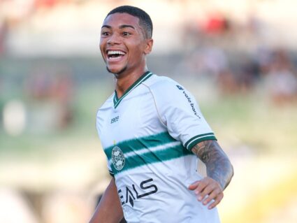 Coritiba perde atacante por lesão até o final da temporada