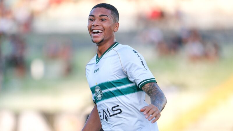 Coritiba perde atacante por lesão até o final da temporada