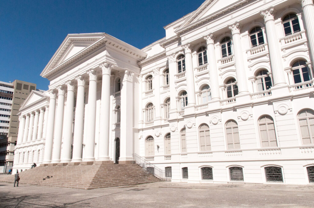 Eleições para novo reitor da UFPR começam hoje (10)