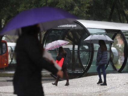 Tempo segue fechado e chuvoso no Paraná nesta segunda-feira