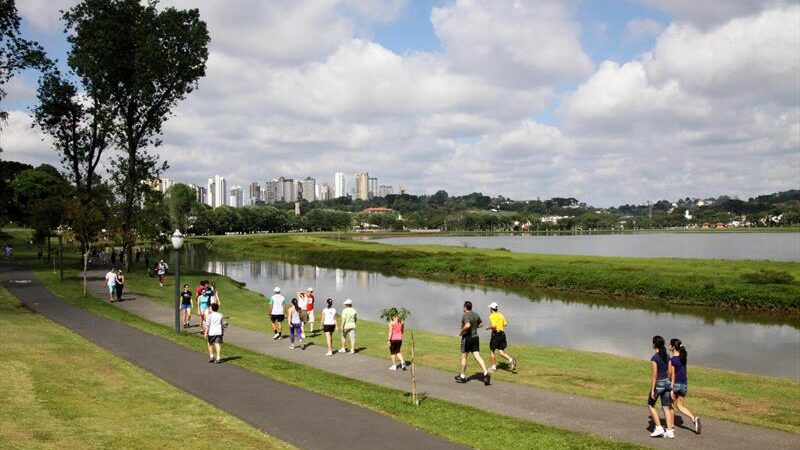 Grande Curitiba terá domingo (13) parcialmente nublado e com temperaturas amenas