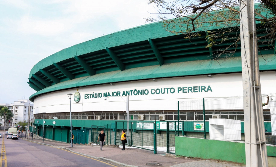 estádio couto pereira laudo situação crítica