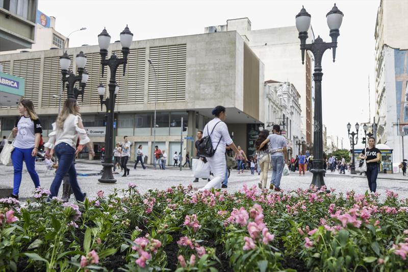 Fim de semana em Curitiba será de tempo nublado; veja a previsão