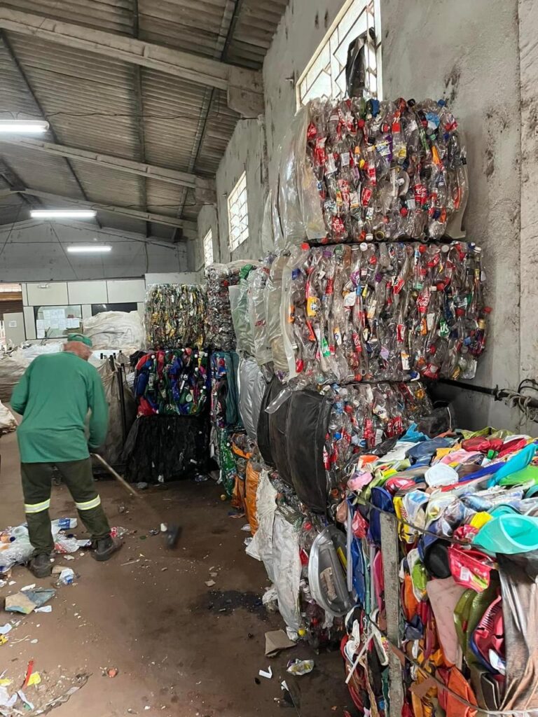 Prefeito de Alto Paraná veta cooperativa de reciclagem