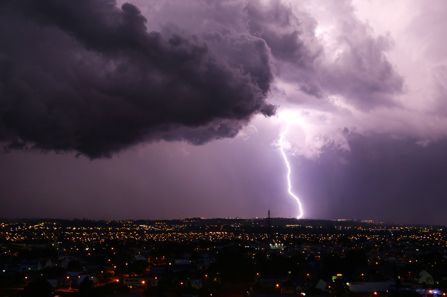 Sábado (24) tem tempestade e baixas temperaturas no Paraná