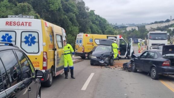 Acidente no Contorno Norte deixa três feridos em Curitiba