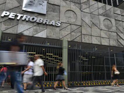 Acionistas individuais já são maioria na Petrobras