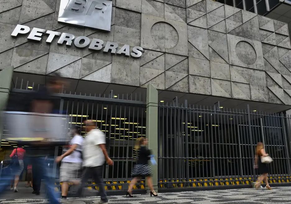 Acionistas individuais já são maioria na Petrobras