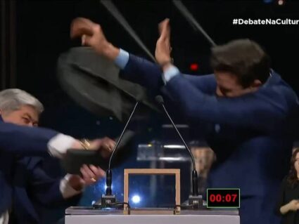 Datena dá cadeirada em Marçal em debate da TV Cultura; assista