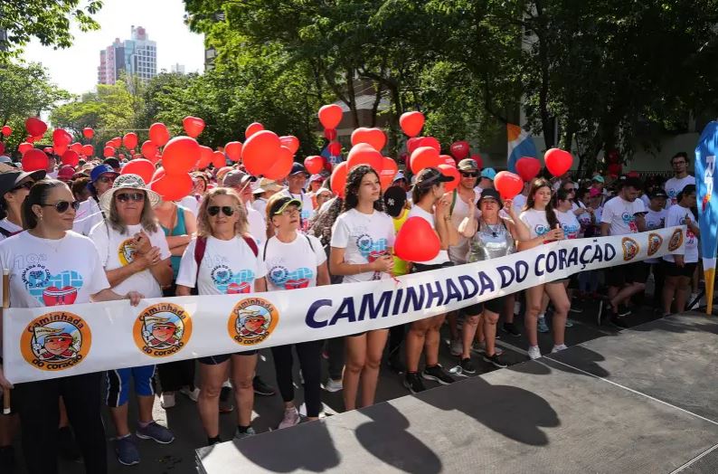 Eleições chegando, vamos, primeiro, na caminhada do coração