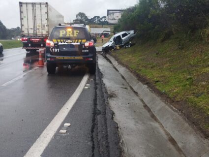 Mulher morre em acidente na BR-277, em Campo Largo