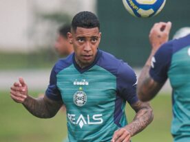 Coritiba deixa Alef Manga fora do jogo contra o Goiás