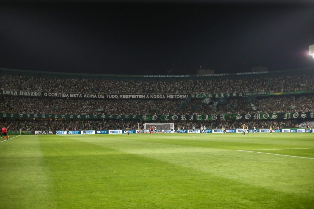 Coritiba tem melhor público durante a Série B, mas segue fora do top-5 do ano no Couto