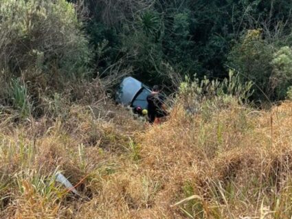 Família que capotou o carro no Contorno Norte seguia para festa de aniversário