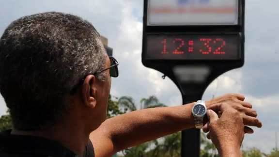 Volta do horário de verão no Brasil pode ser decidida em dez dias