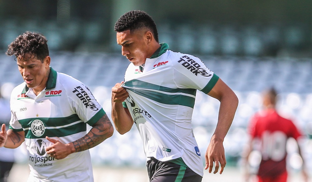 Atacante revelado pelo Coritiba é a grande novidade na lista da seleção brasileira