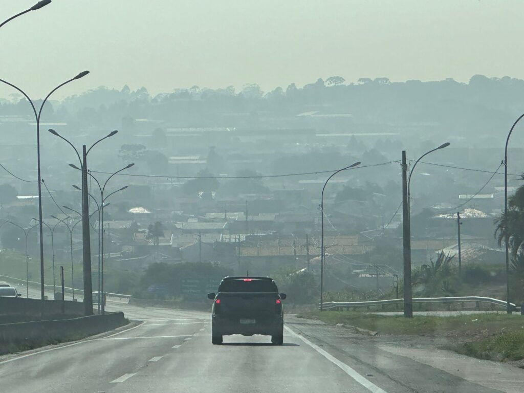 Após trégua, fumaça deve voltar ao céu do Paraná