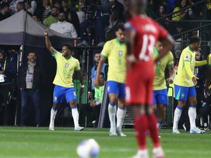 Seleção brasileira vence o Equador, segue invicta em Curitiba e se recupera nas Eliminatórias