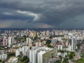 tempestade-parana-chuvas-parana-onda-de-calor-parana-tempo-instavel-scaled.jpg