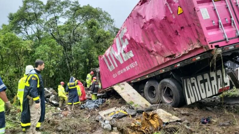 Tragédia na BR-376: carreta já apresentava problemas antes do acidente