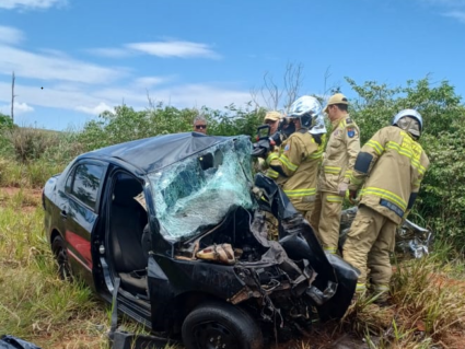 Três pessoas morrem em acidente na BR-487, em Umuarama