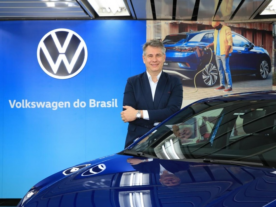 CEO-da-Volkswagen-do-Brasil_-Ciro-Possobom-palestra-em-curitiba