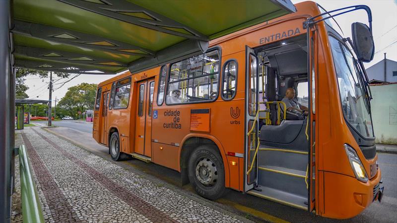 Linhas de ônibus de Curitiba têm alterações para vestibulares; confira