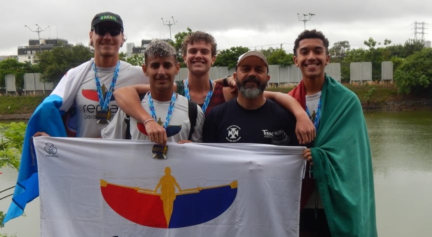 Jovens foram campeões de torneio de remo antes de morrer em tragédia na BR-376