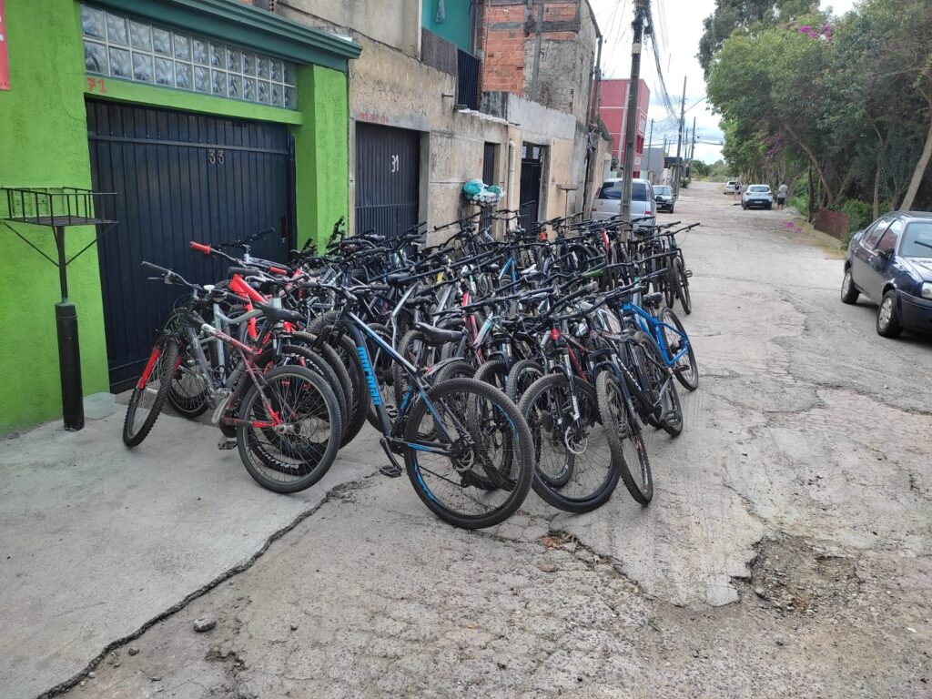 Polícia recupera 50 bicicletas furtadas em Curitiba