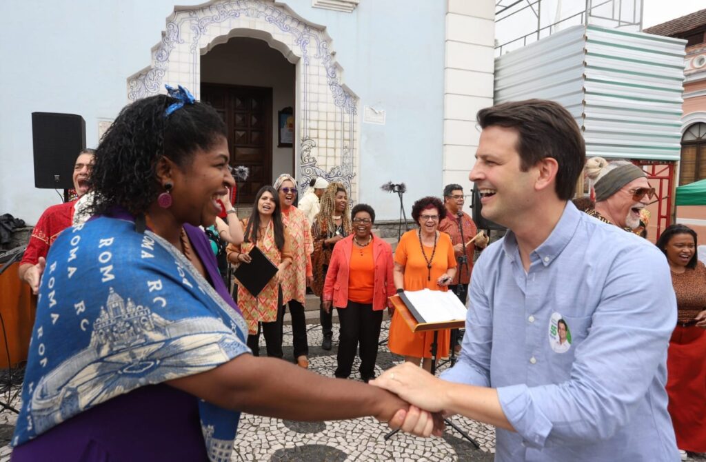 Secretaria da Mulher, extinta no mandato Greca, deve voltar com Eduardo Pimentel (PSD)