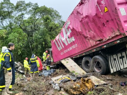 Grave acidente na BR-376: número de mortos sobe para nove