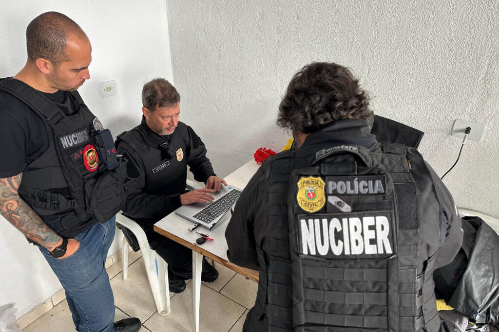 Polícia mira suspeitos de produzir e armazenar material pornográfico infantil