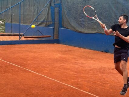 Ex-jogador e diretor do Athletico participará de torneio de tênis em Porto Alegre