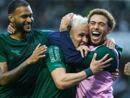 Coritiba vence o Amazonas com gols de Frizzo e do estreante Alef Manga