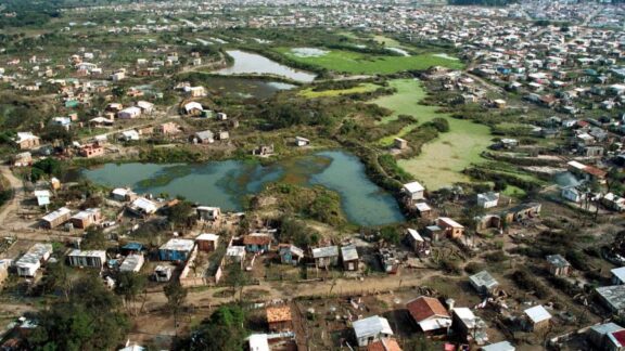 Curitiba tem mais de 122 mil pessoas vivendo em 166 favelas, segundo Censo