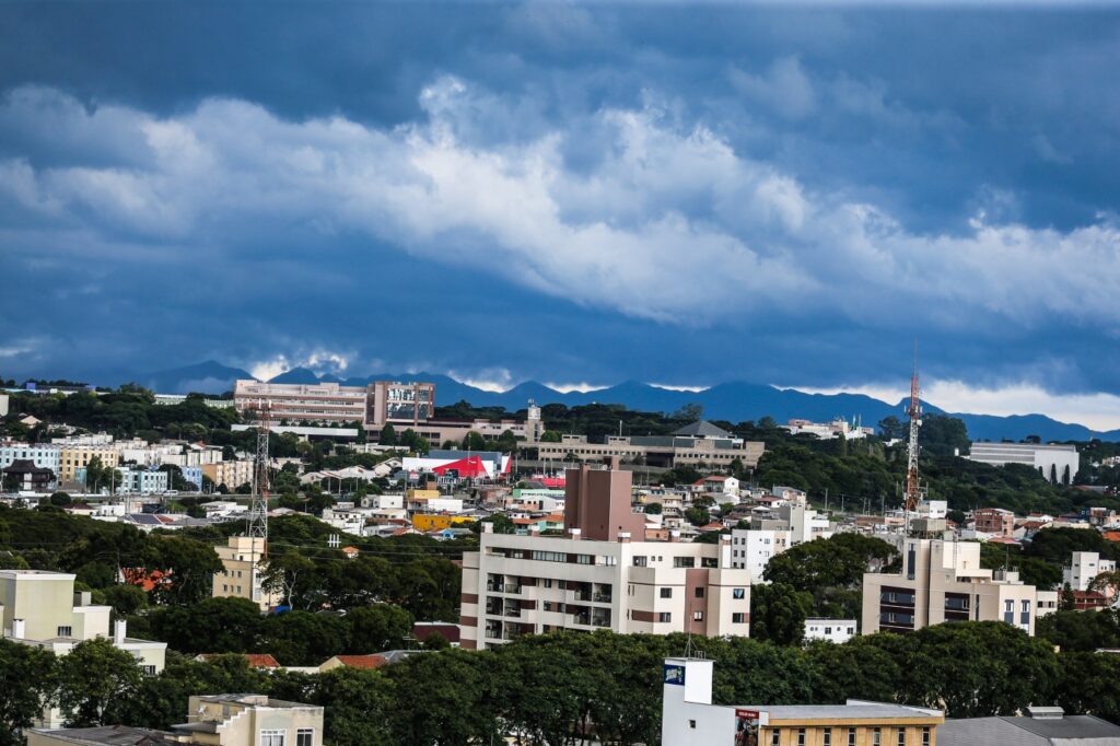 Sábado será de tempo instável no Paraná; previsão