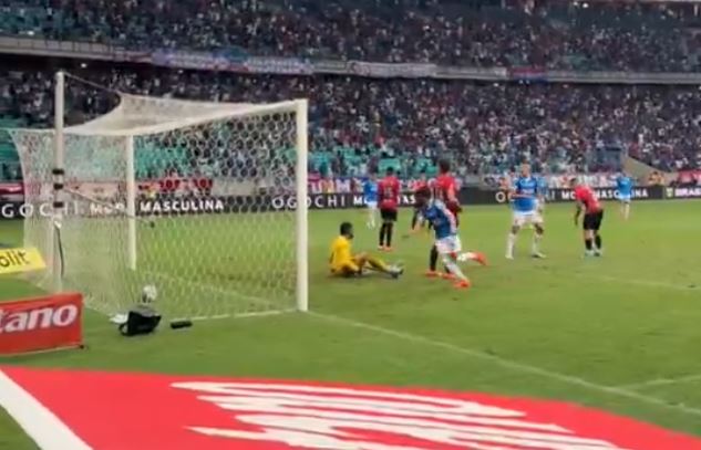 Com gol do Bahia aos 48 do 2° tempo, Athletico empata fora de casa