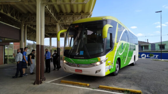 Idosos terão passagens gratuitas nos ônibus intermunicipais no Paraná; entenda funcionamento