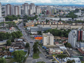 Obras do Inter 2 em Curitiba. Na imagem Av Arthur Bernardes no bairro Portão