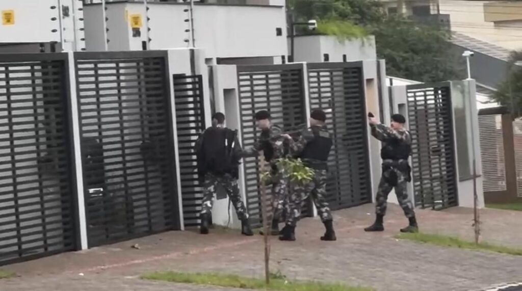 Operação Babilônia: polícia prende 9 pessoas por tráfico e lavagem de dinheiro no Paraná